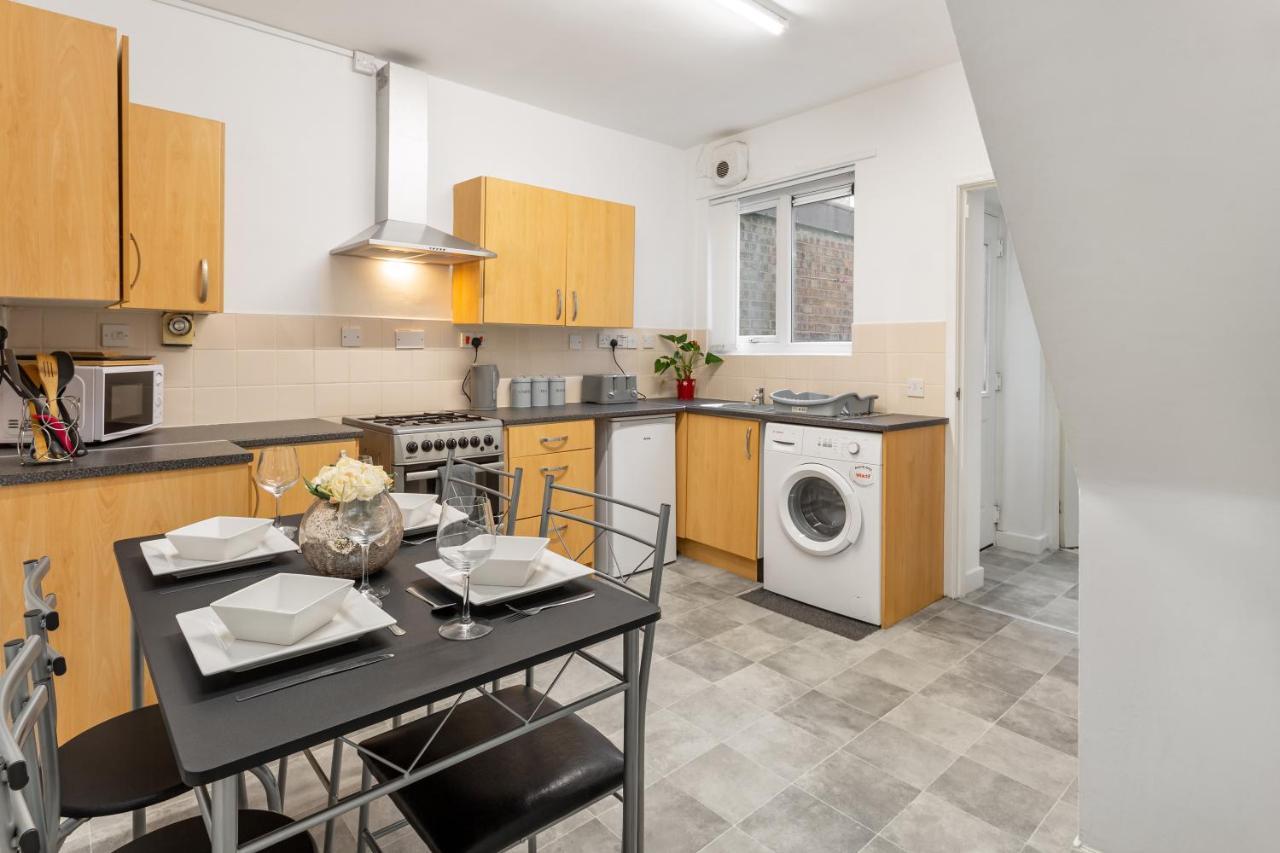 Comfortable Liverpool Townhouse - Free Parking 外观 照片